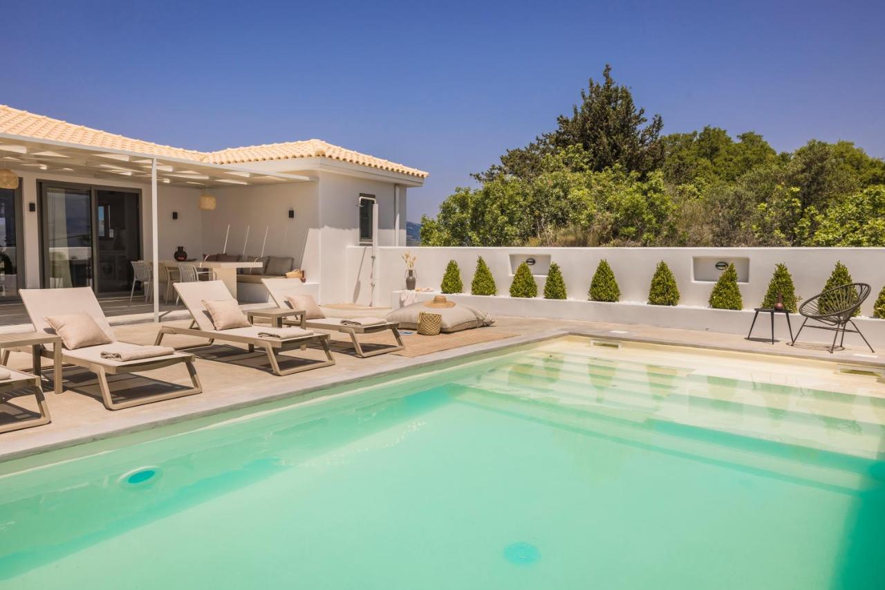 Villa Mirto - Iris Sunset Villas Lépeda Kültér fotó